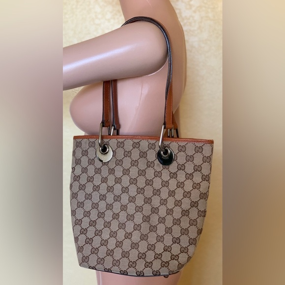 Gucci GG Canvas Eclipse Brown Shoulder Bag with silver hardware. - Picture 1 of 16
